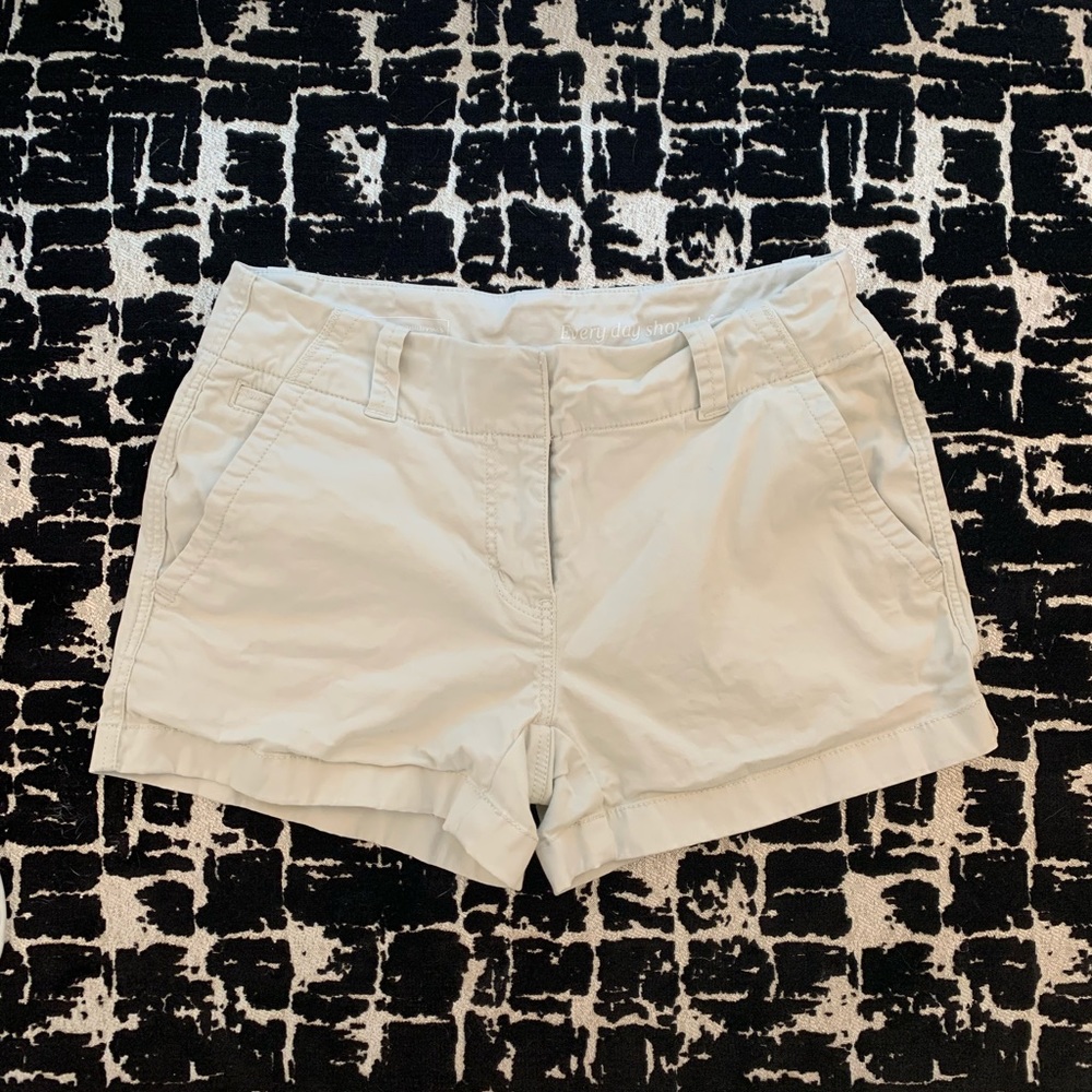 Vinyard Vines Tan Shorts